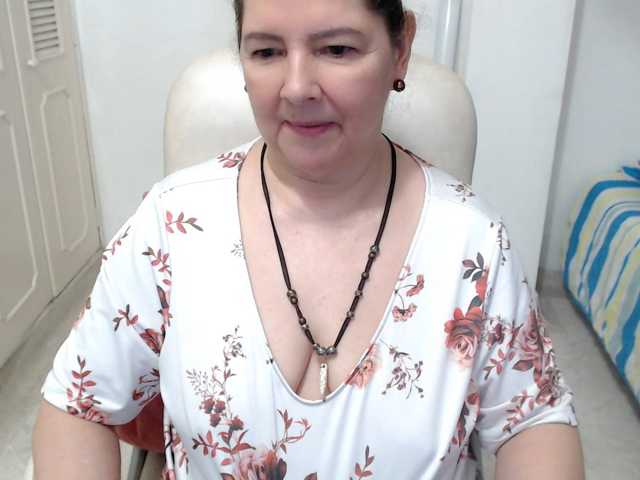 leonela-68