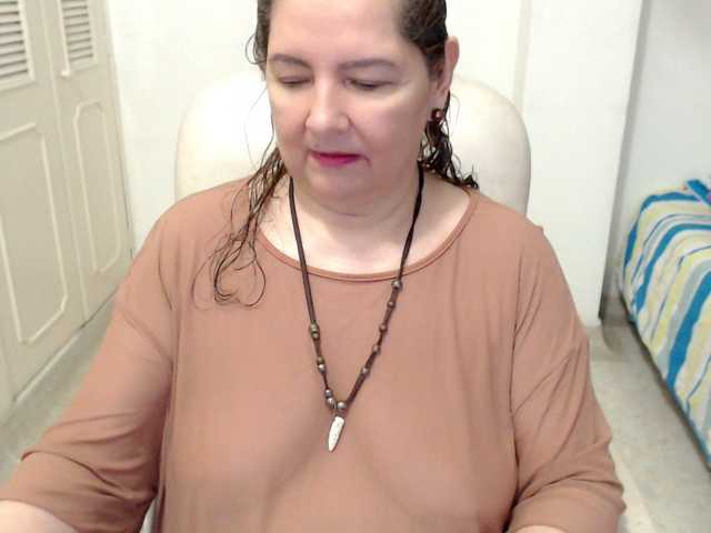 leonela-68