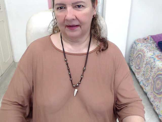 leonela-68