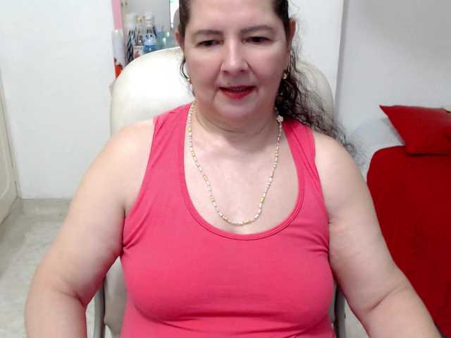 leonela-68 live cam on BongaCams