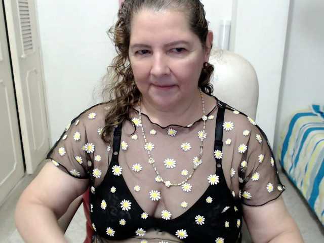 leonela-68