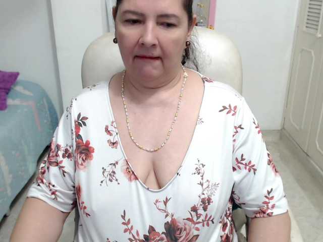 leonela-68 live sex