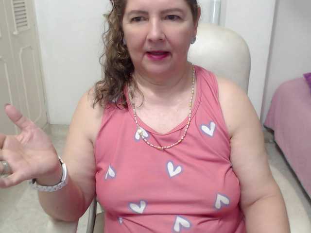leonela-68 live cam