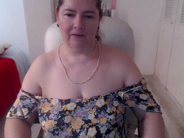 leonela-68