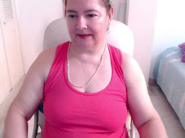 leonela-68 live webcam show