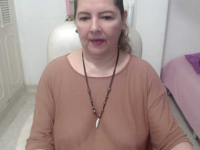 leonela-68