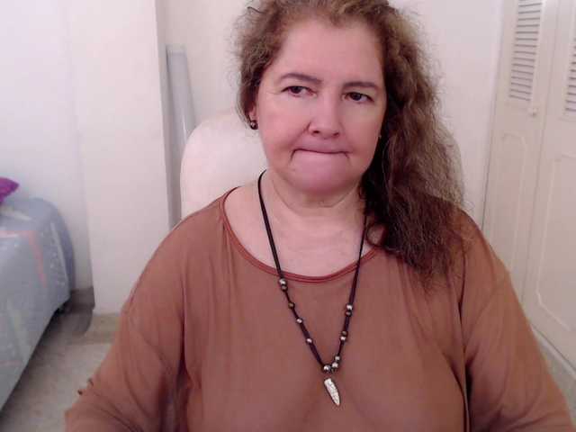 leonela-68