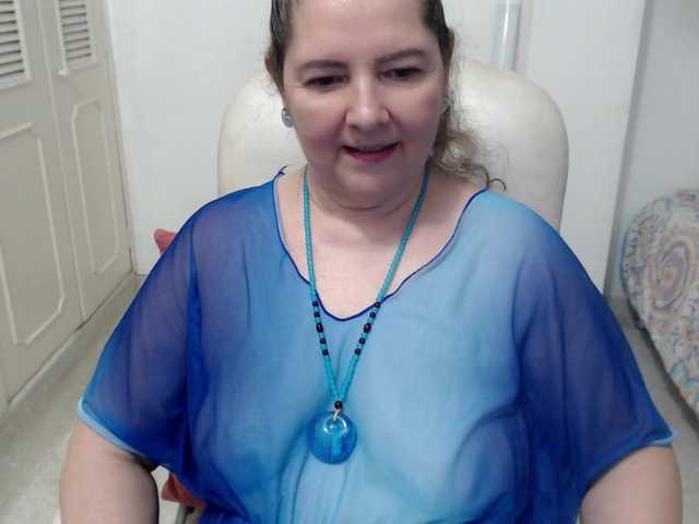 leonela-68 live cam preview