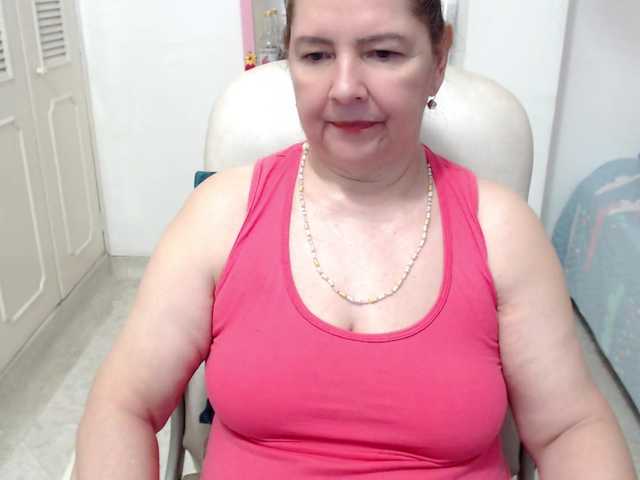 leonela-68 live webcam show