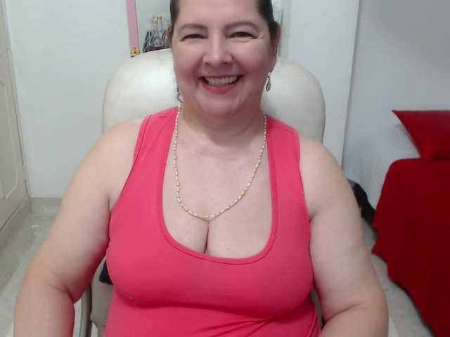 leonela-68 live cam on BongaCams