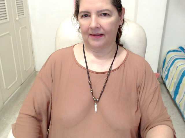 leonela-68