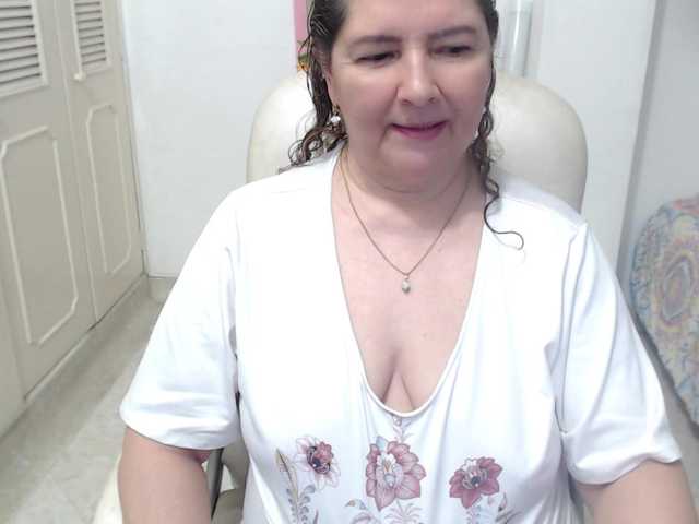 leonela-68