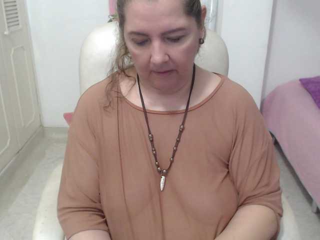 leonela-68