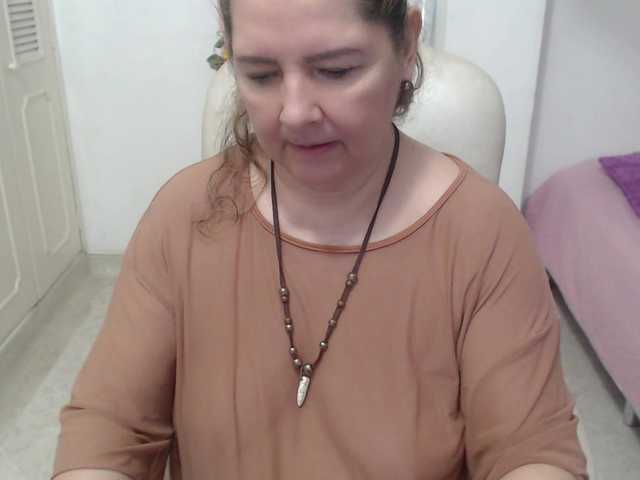 leonela-68