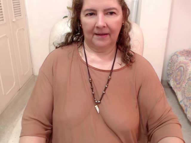 leonela-68