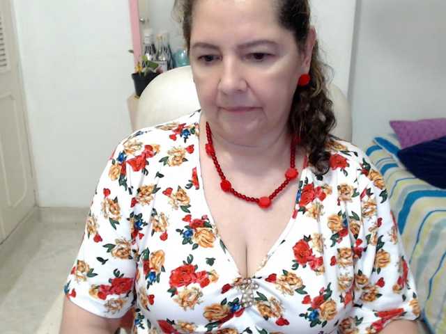 leonela-68