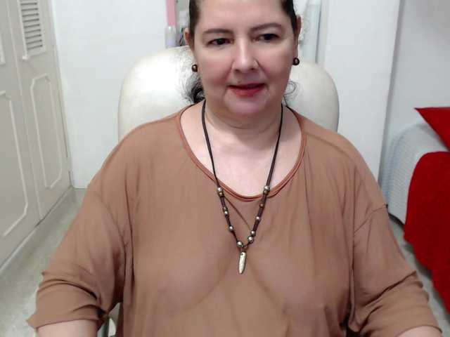 leonela-68 live sex