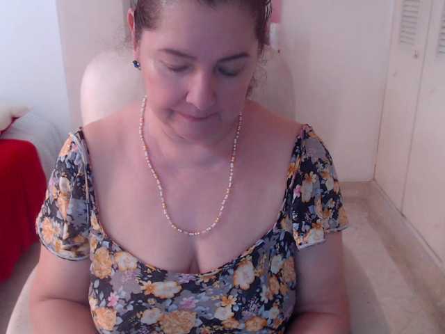 leonela-68
