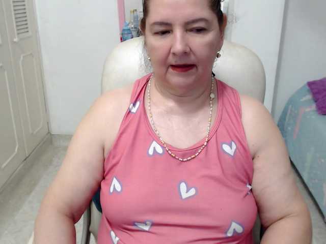 leonela-68 live webcam show