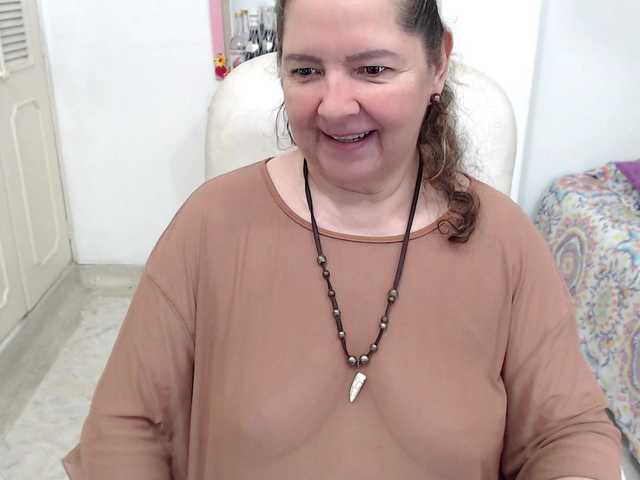 leonela-68
