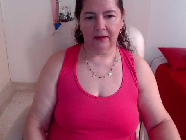 leonela-68 live cam on BongaCams