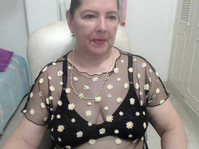 leonela-68 live sex