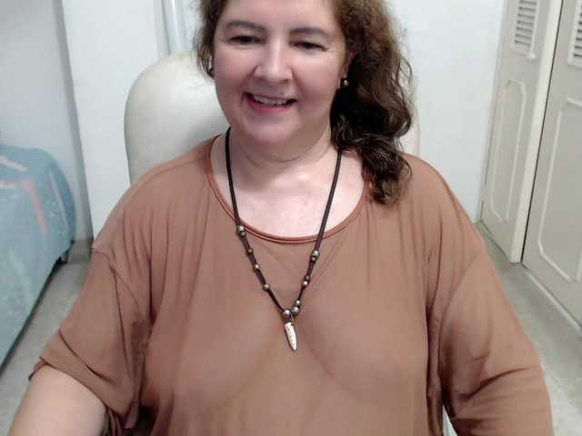 leonela-68 live webcam show