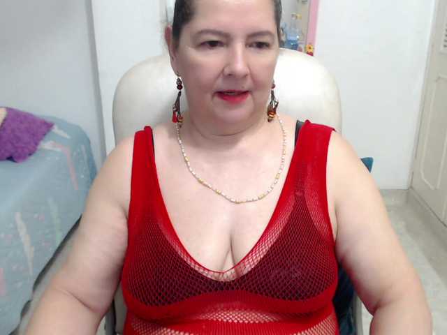 leonela-68 live cam on BongaCams