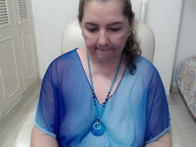 leonela-68 live cam preview