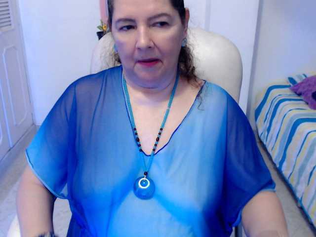 leonela-68 webcam bongacams model stream image