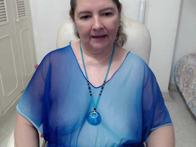 leonela-68 live cam preview