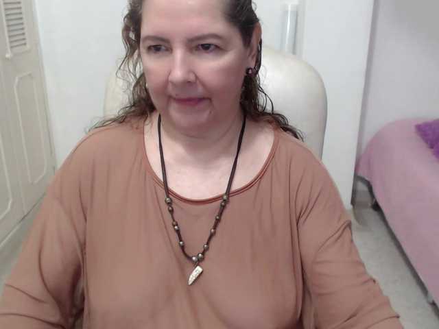 leonela-68
