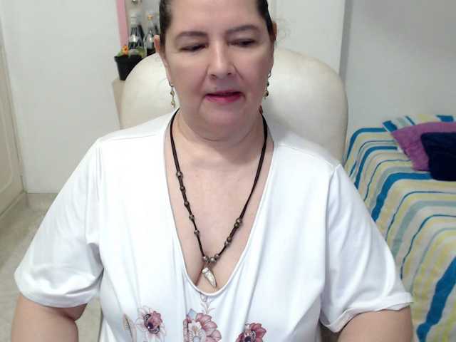 leonela-68