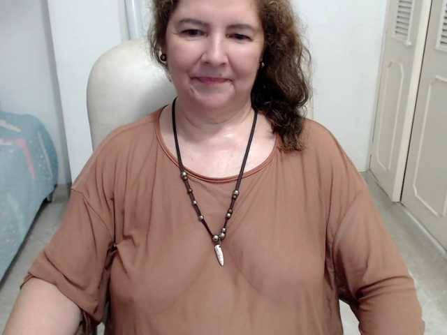 leonela-68