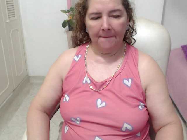 leonela-68 live cam