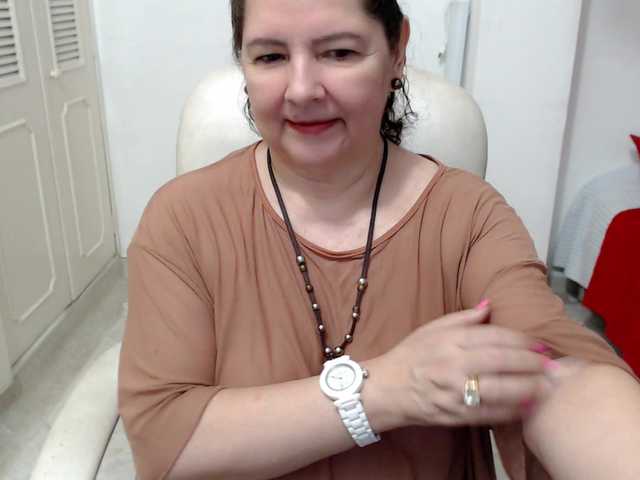 leonela-68