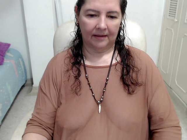 leonela-68