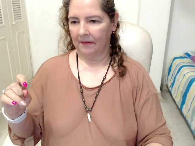 leonela-68