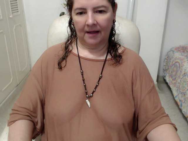 leonela-68