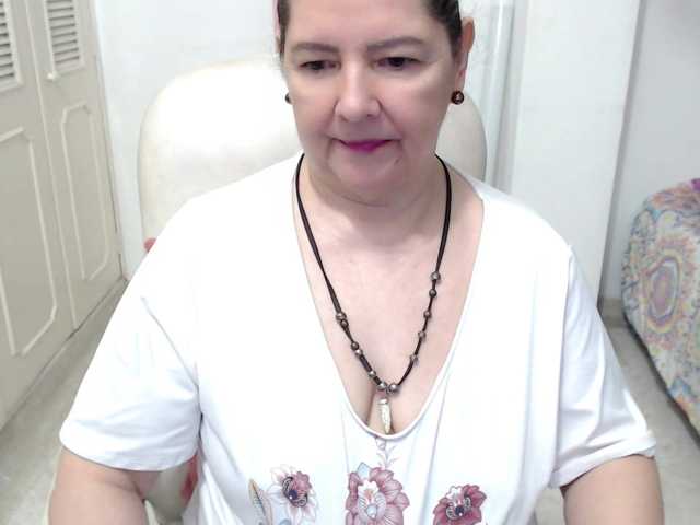 leonela-68