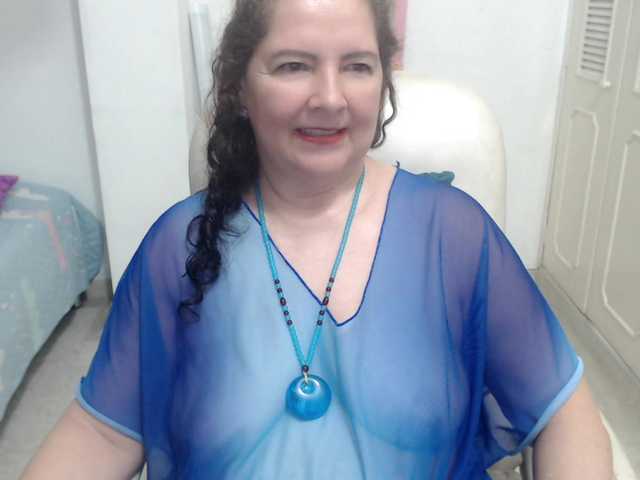 leonela-68 cam belle