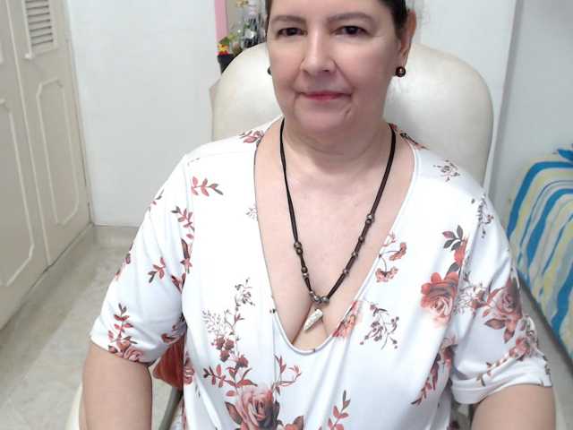leonela-68