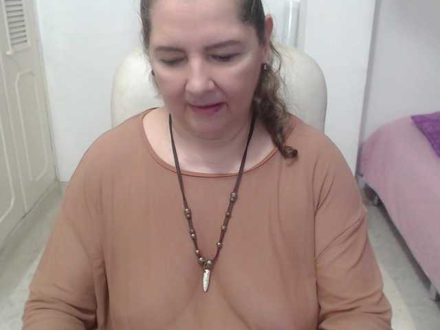 leonela-68