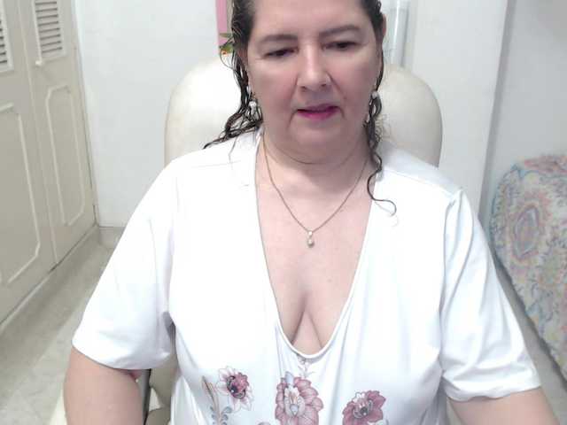 leonela-68