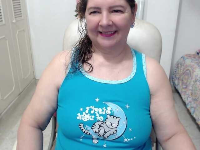 leonela-68 live cam preview