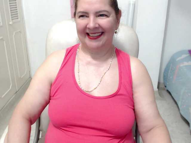 leonela-68 live webcam show