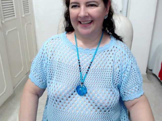leonela-68 cam belle