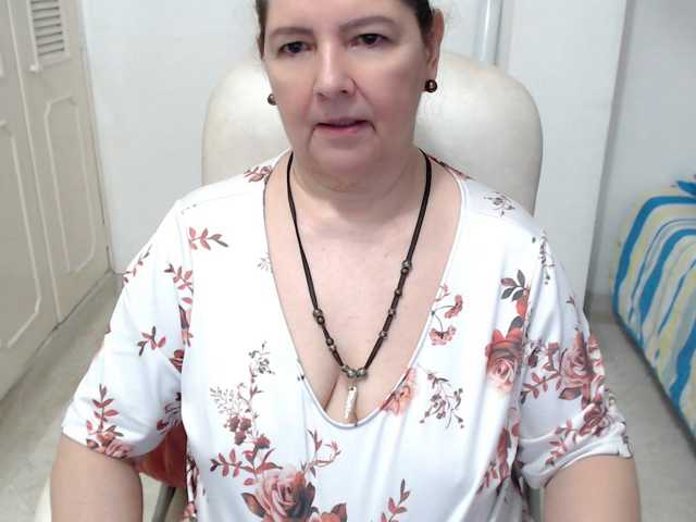leonela-68