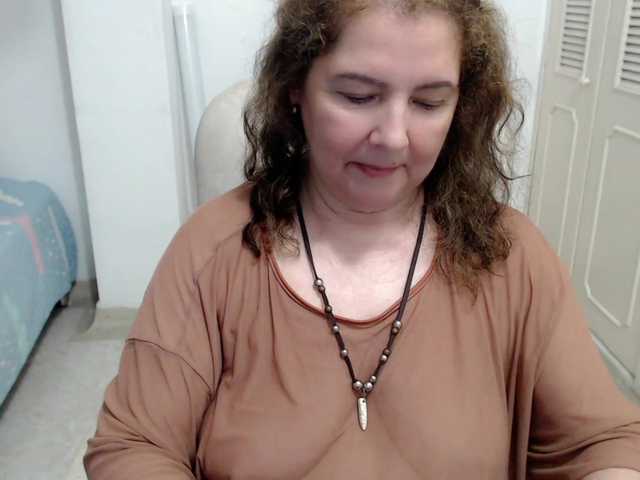 leonela-68