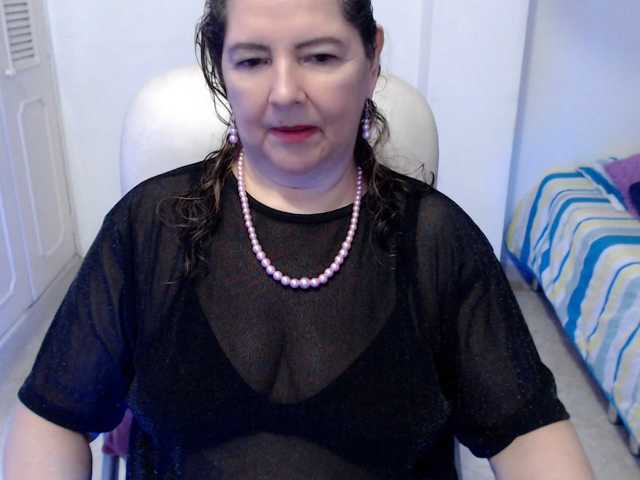 leonela-68 webcam bongacams model stream image
